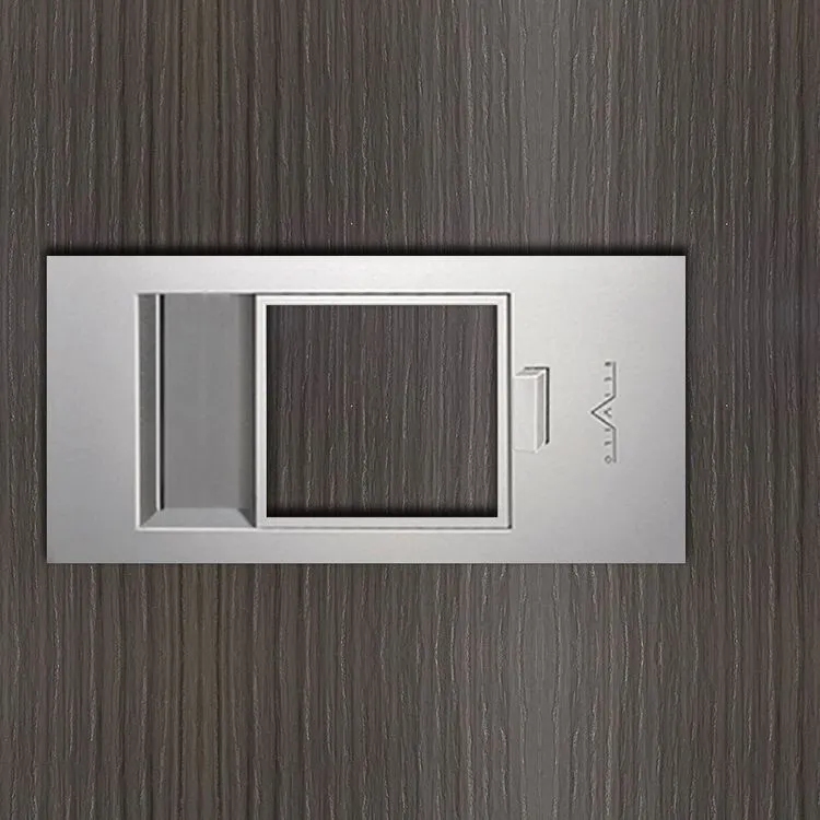 medium_Poignee_Exclu_Grise_Chene_Cendre_avec_decor_cec8151ad1.webp